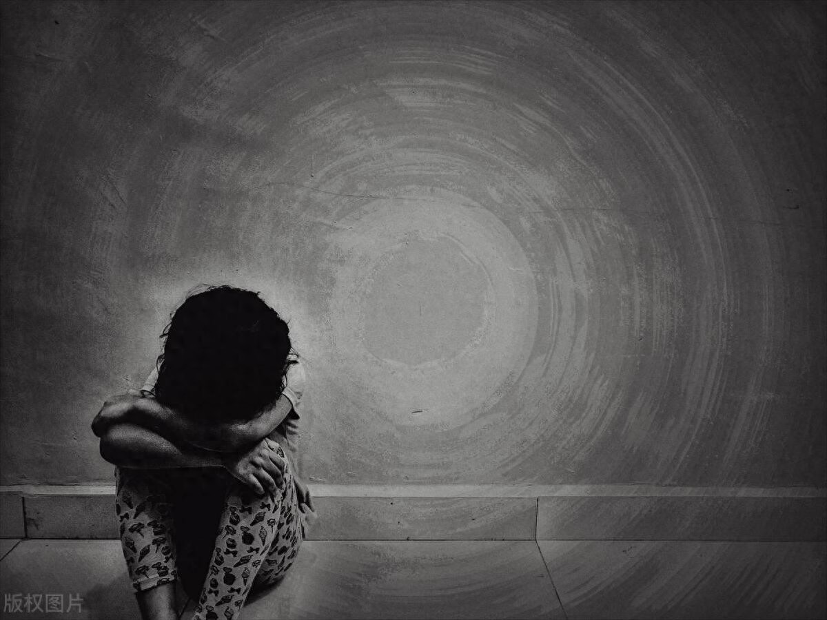 黑色星期天自杀事件_黑色星期天创作背景_黑色星期天原版下载