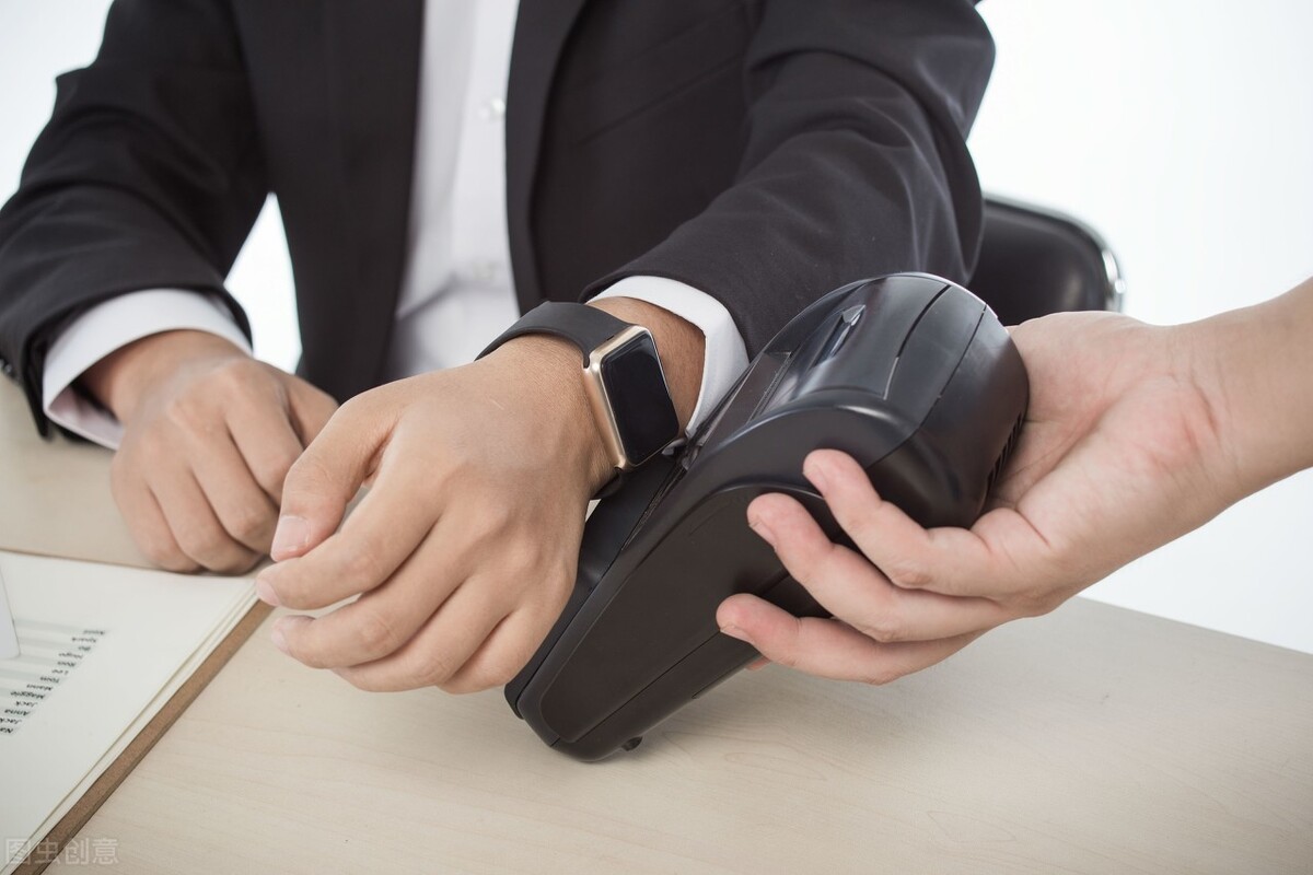 饭局技巧_避免成为没本事的人_中国式饭局人脉学下载