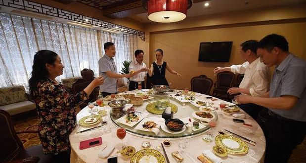 职场饭局技巧_饭局潜规则_中国式饭局人脉学下载