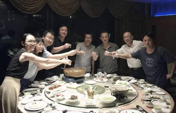 职场饭局潜规则_中国式饭局人脉学下载_职场揣摩老板心思